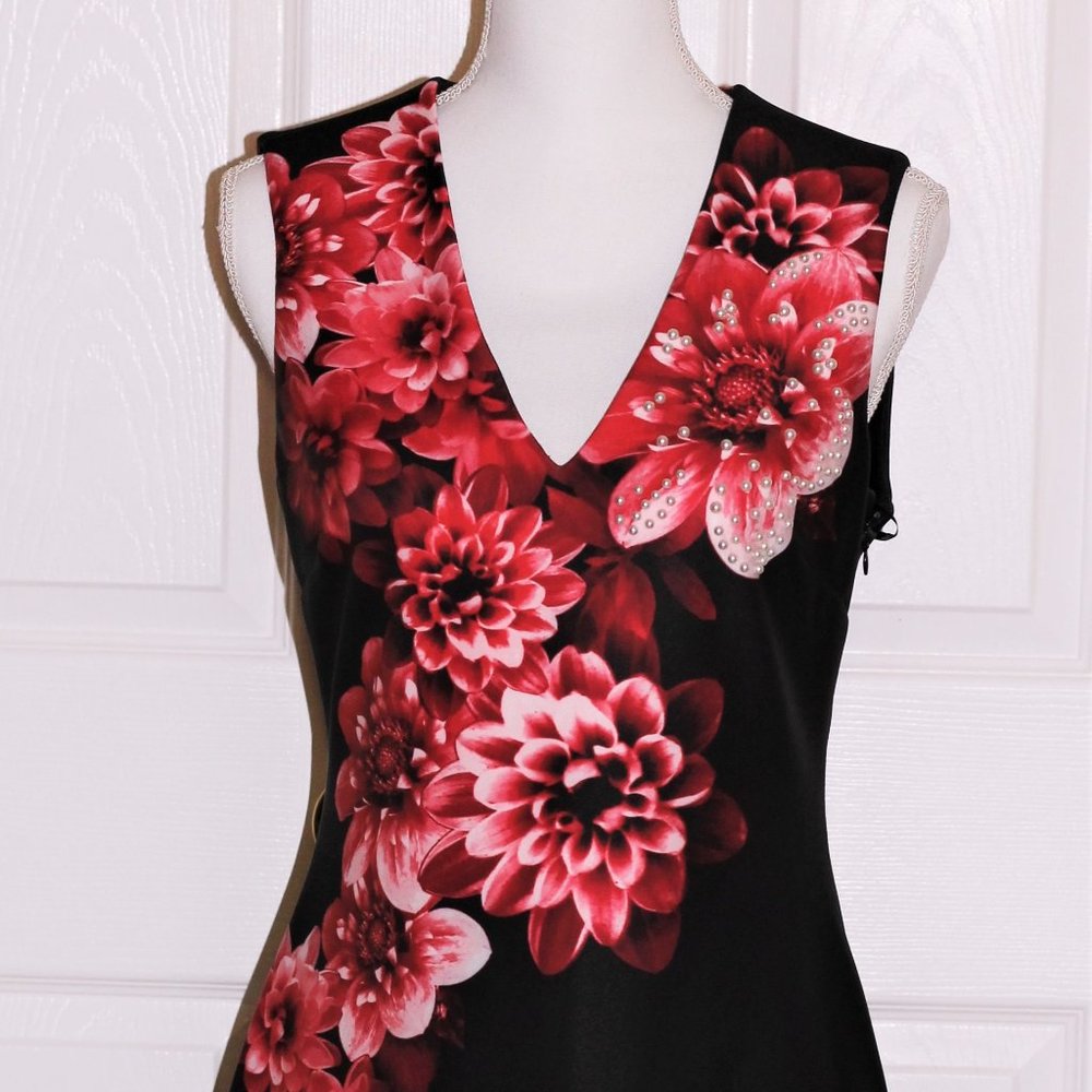 Calvin Klein  Floral-Print Sheath Dress.